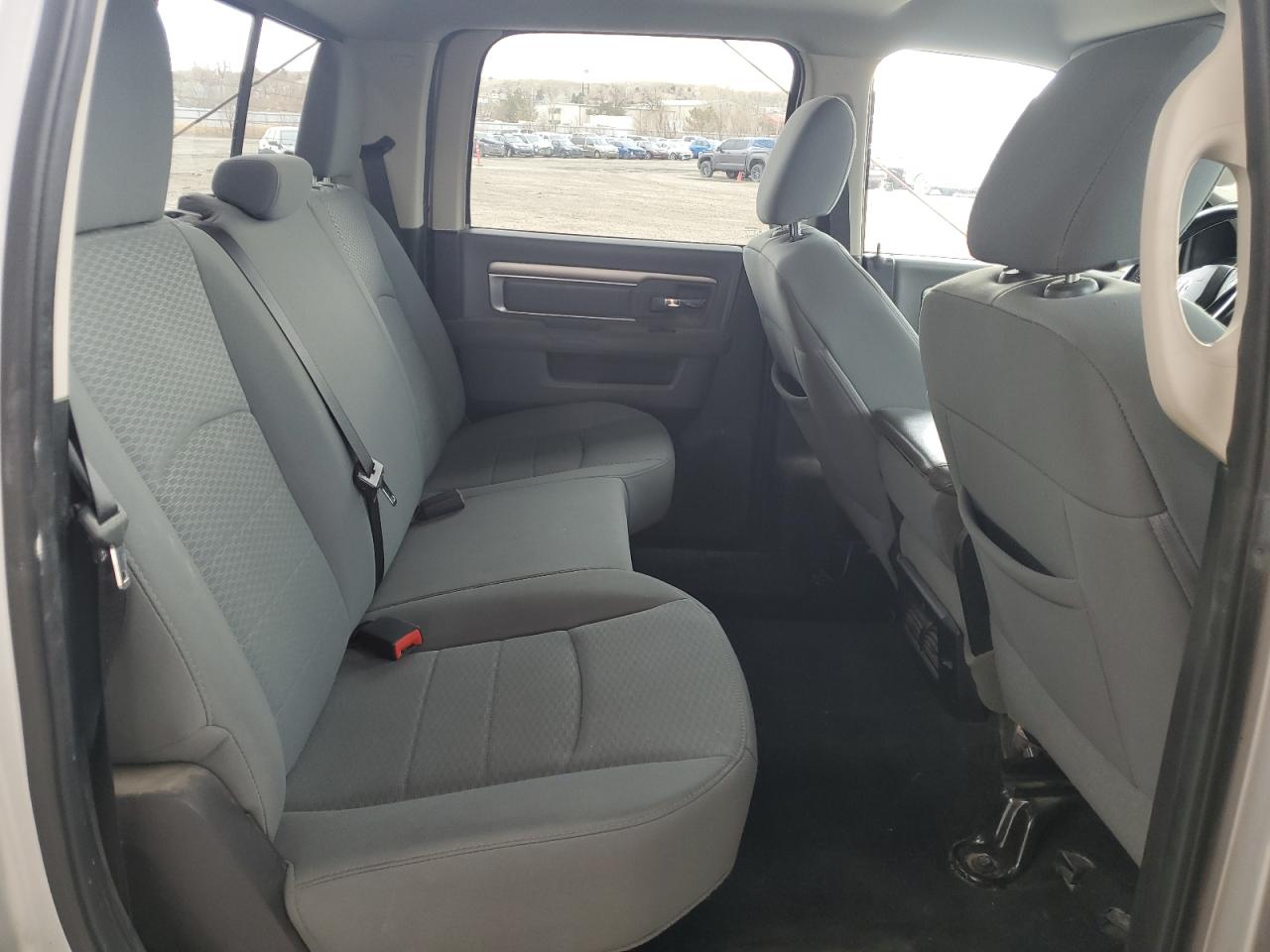 2013 RAM 1500 - Image 10