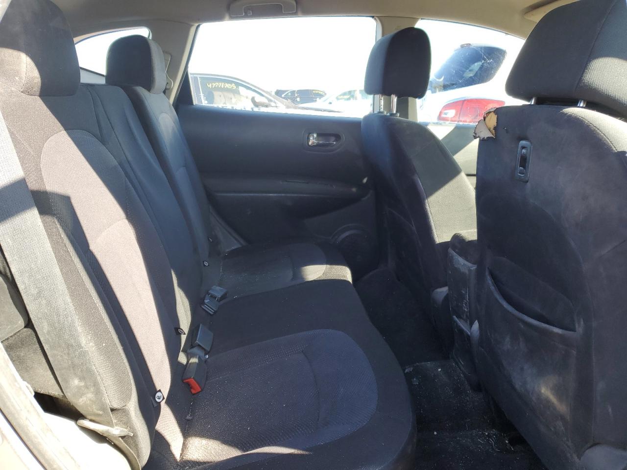 2013 Nissan Rogue - Image 10
