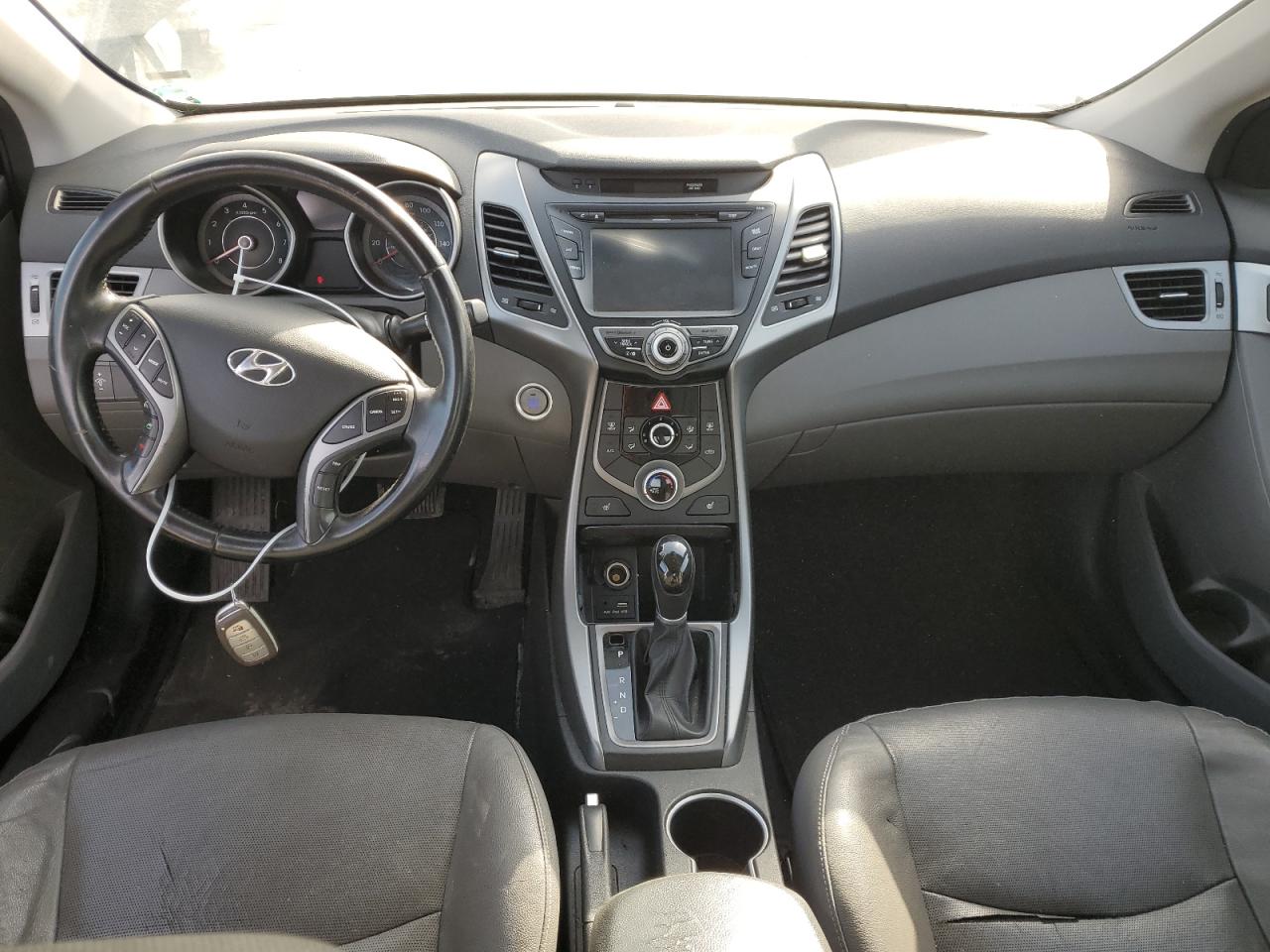 2014 Hyundai Elantra - Image 8