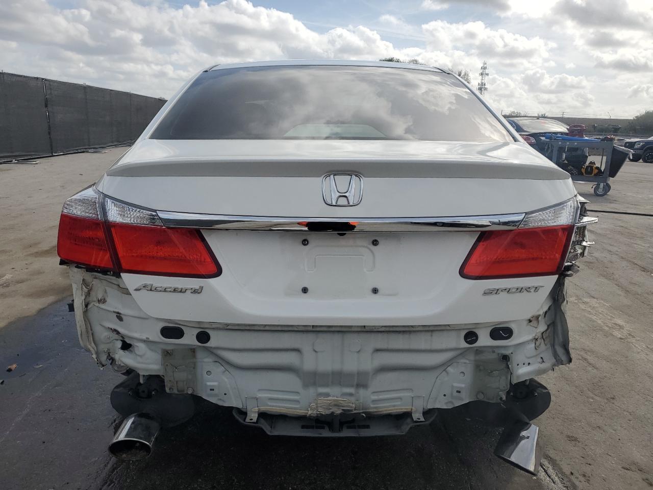 2013 Honda Accord - Image 6