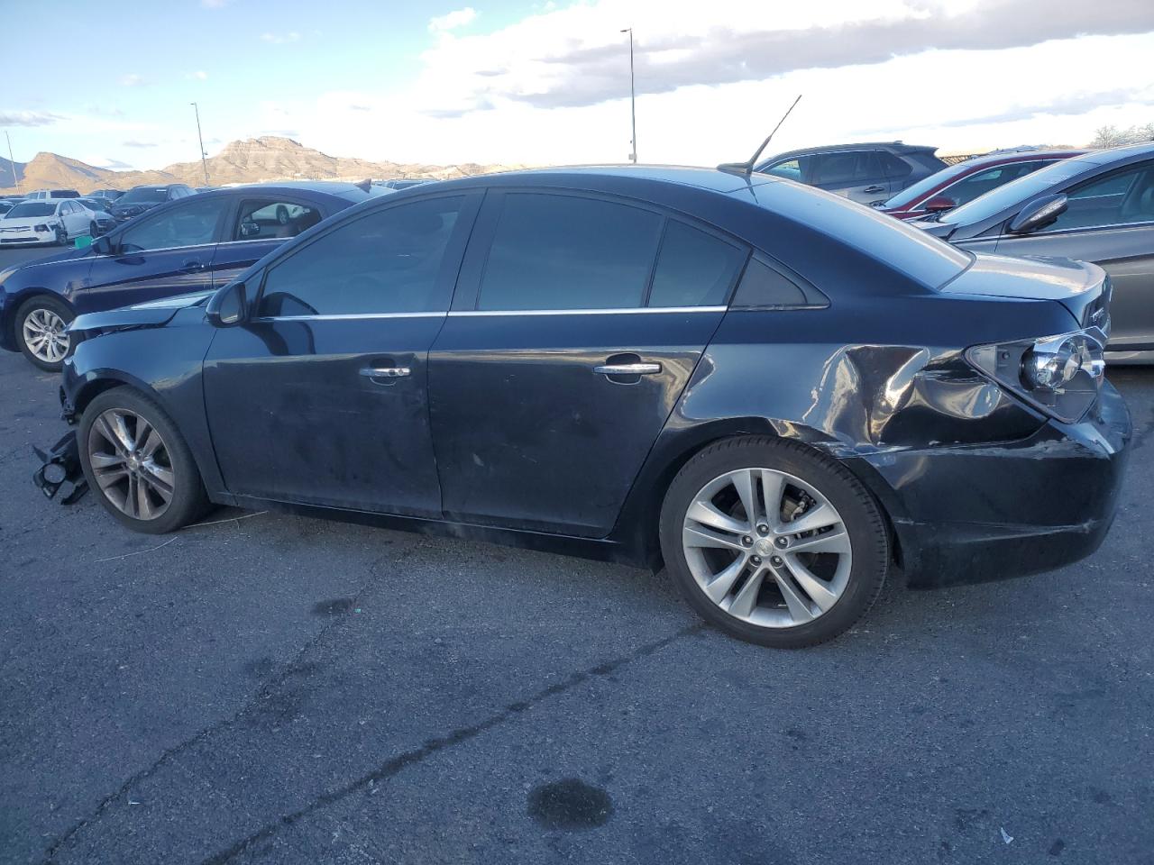 2012 Chevrolet Cruze - Image 2