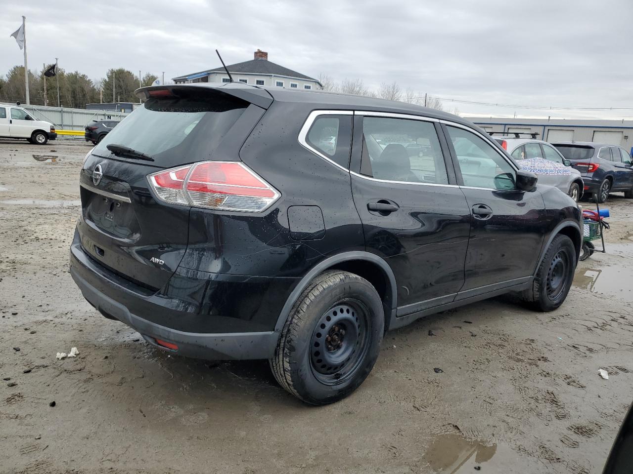 2016 Nissan Rogue - Image 3