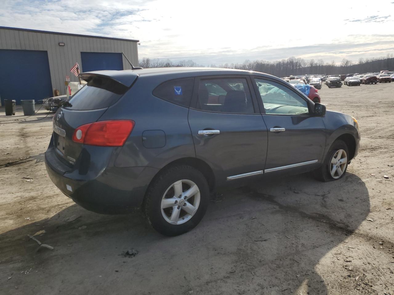 2013 Nissan Rogue - Image 3