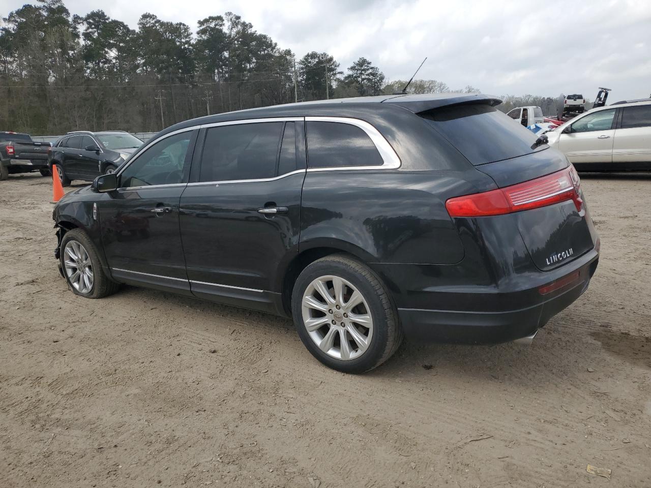 2014 Lincoln MKT - Image 2