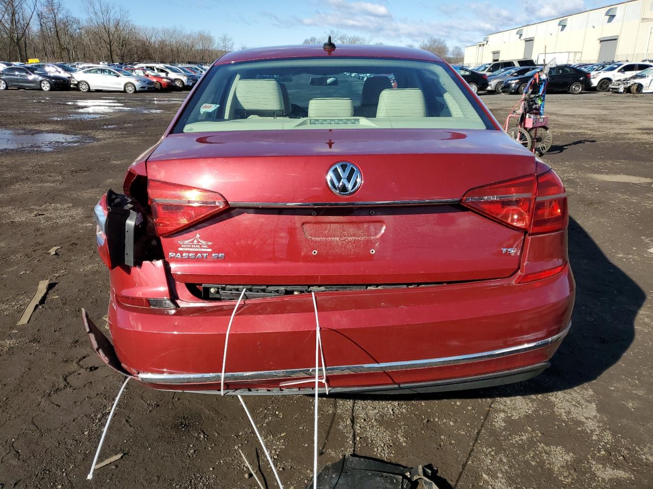 2016 Volkswagen Passat - Image 6