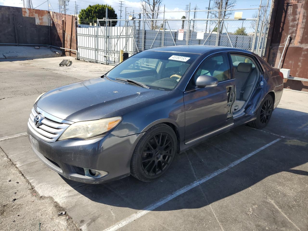 2012 Toyota Avalon - Image 1