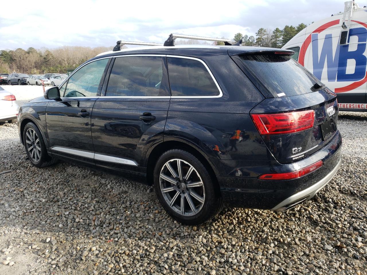 2017 Audi Q7 - Image 2