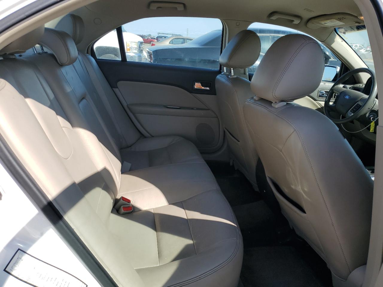 2011 Ford Fusion - Image 10