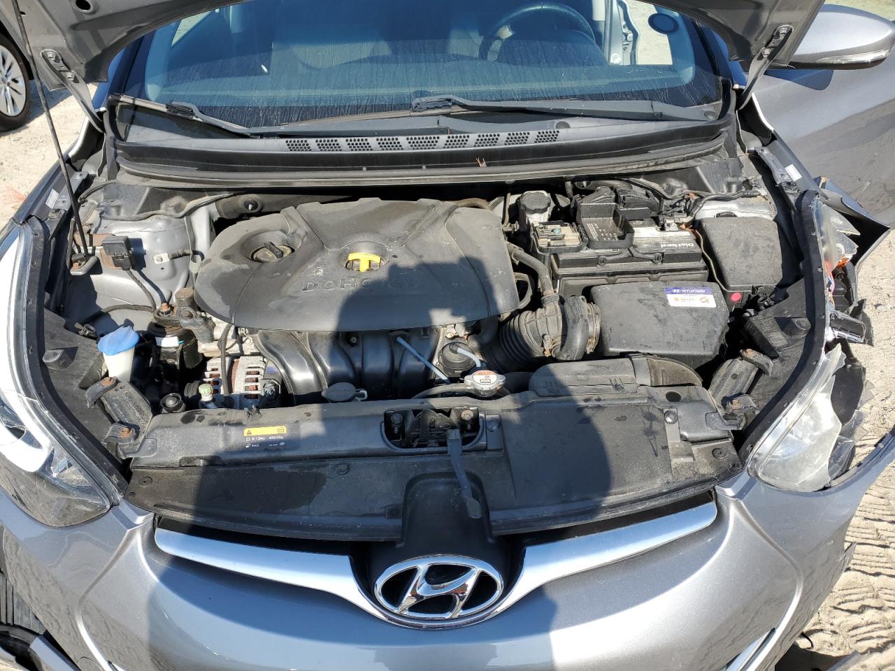 2016 Hyundai Elantra - Image 11