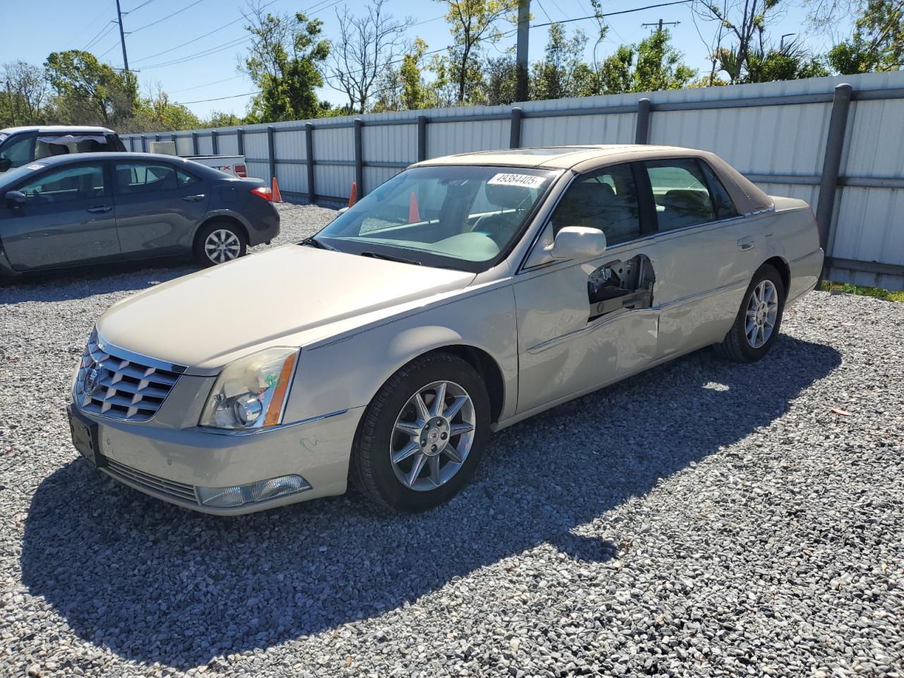 2011 Cadillac DTS - Image 1