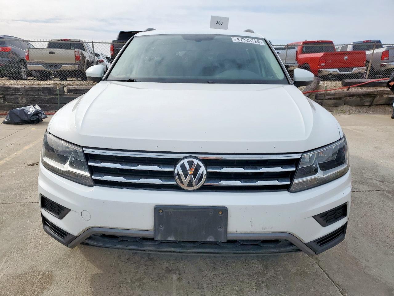 2019 Volkswagen Tiguan - Image 5