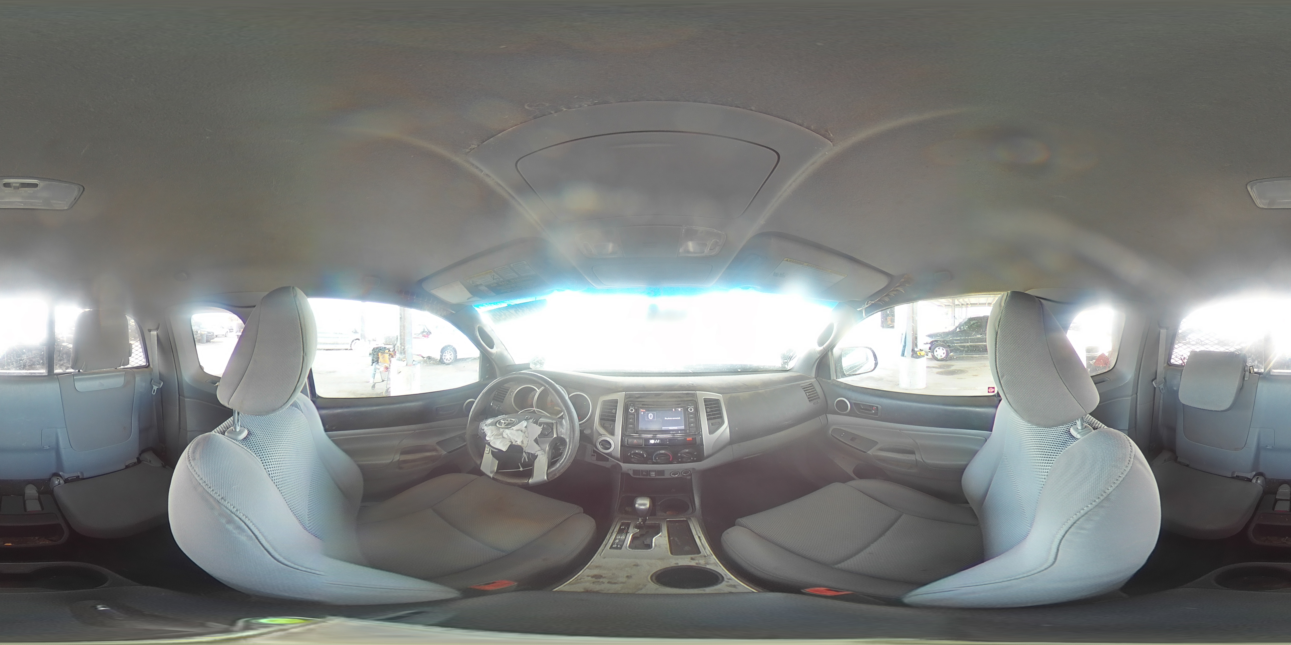 2014 Toyota Tacoma - Image 12