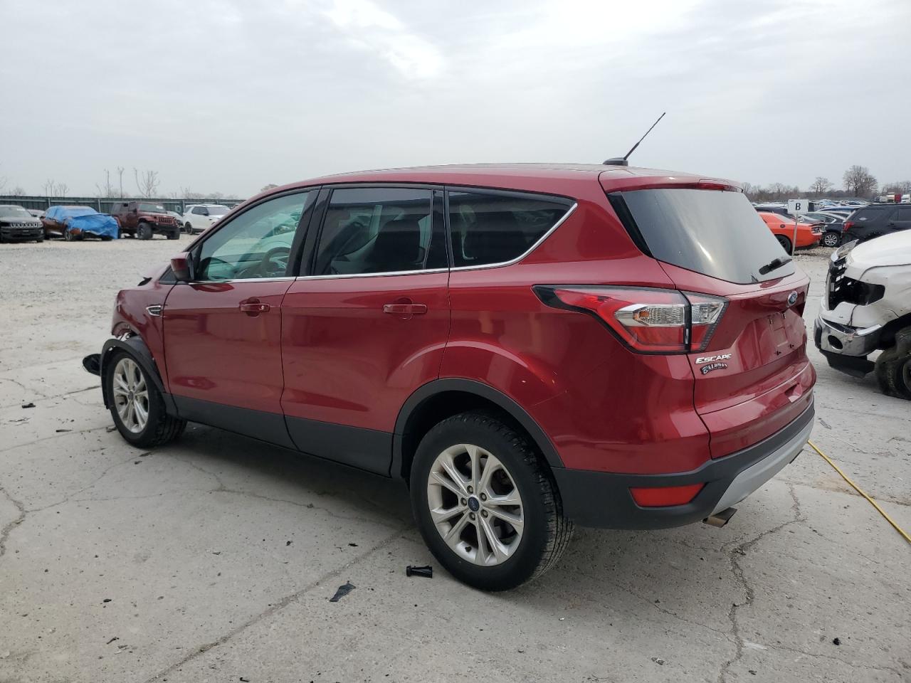 1FMCU0G91HUD34849 FORD ESCAPE 2017
