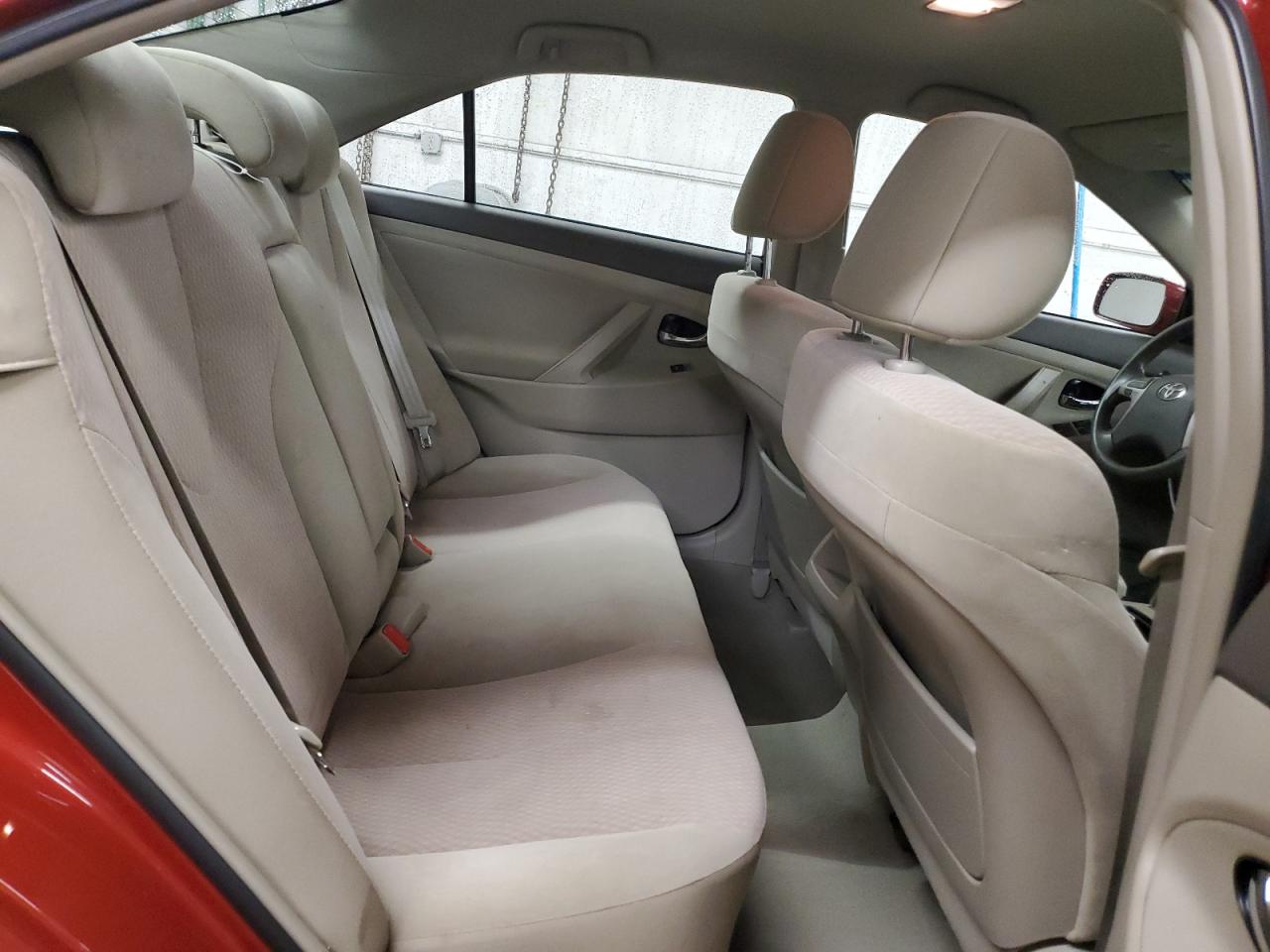 2011 Toyota Camry - Image 10