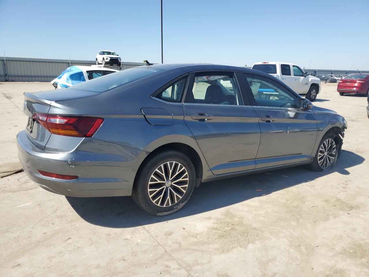 2019 Volkswagen Jetta - Image 3