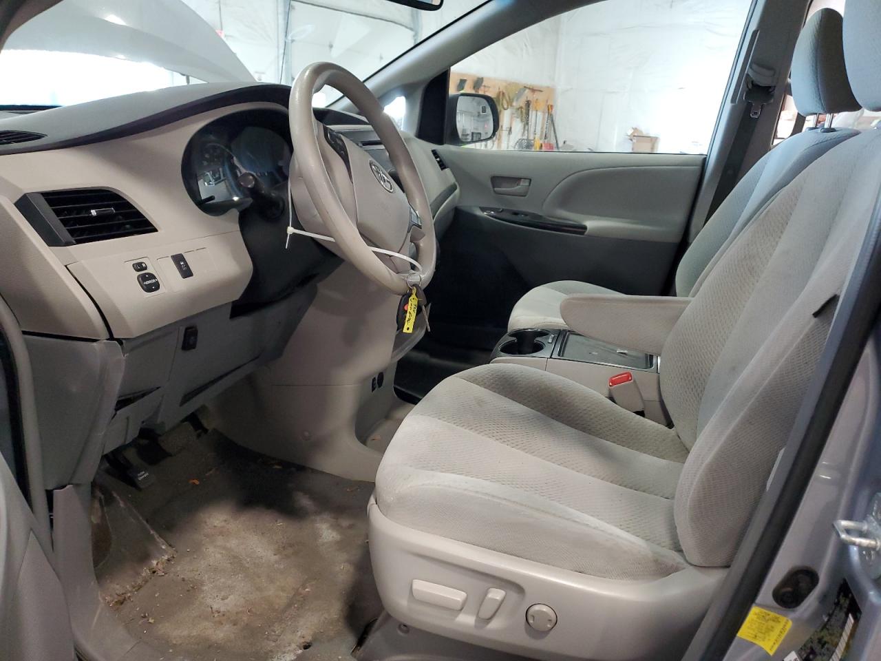 2012 Toyota Sienna Le VIN: 5TDKK3DC6CS230328 Lot: 49051555