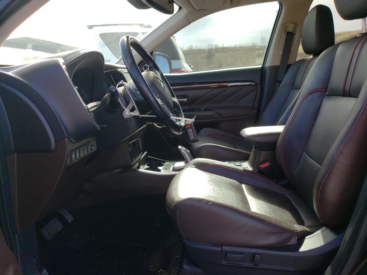2018 Mitsubishi Outlander - Image 7