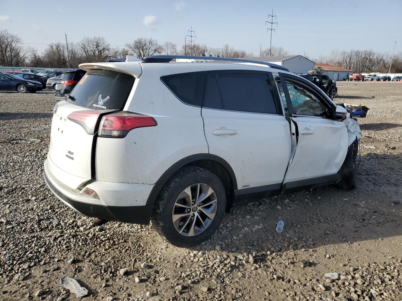 2017 Toyota RAV 4 - Image 3