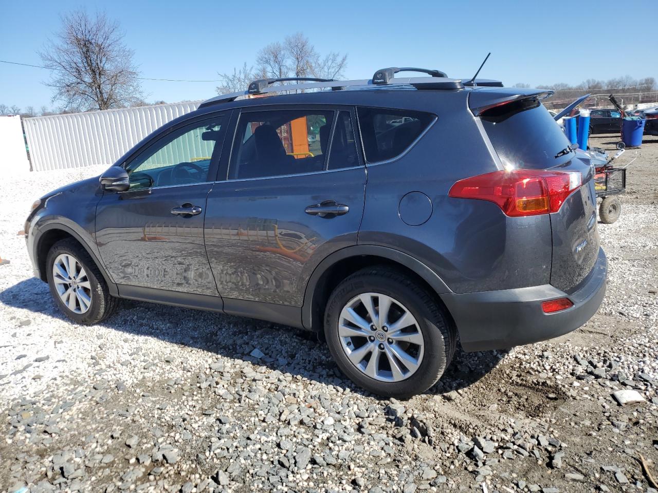 2015 Toyota RAV 4 - Image 2