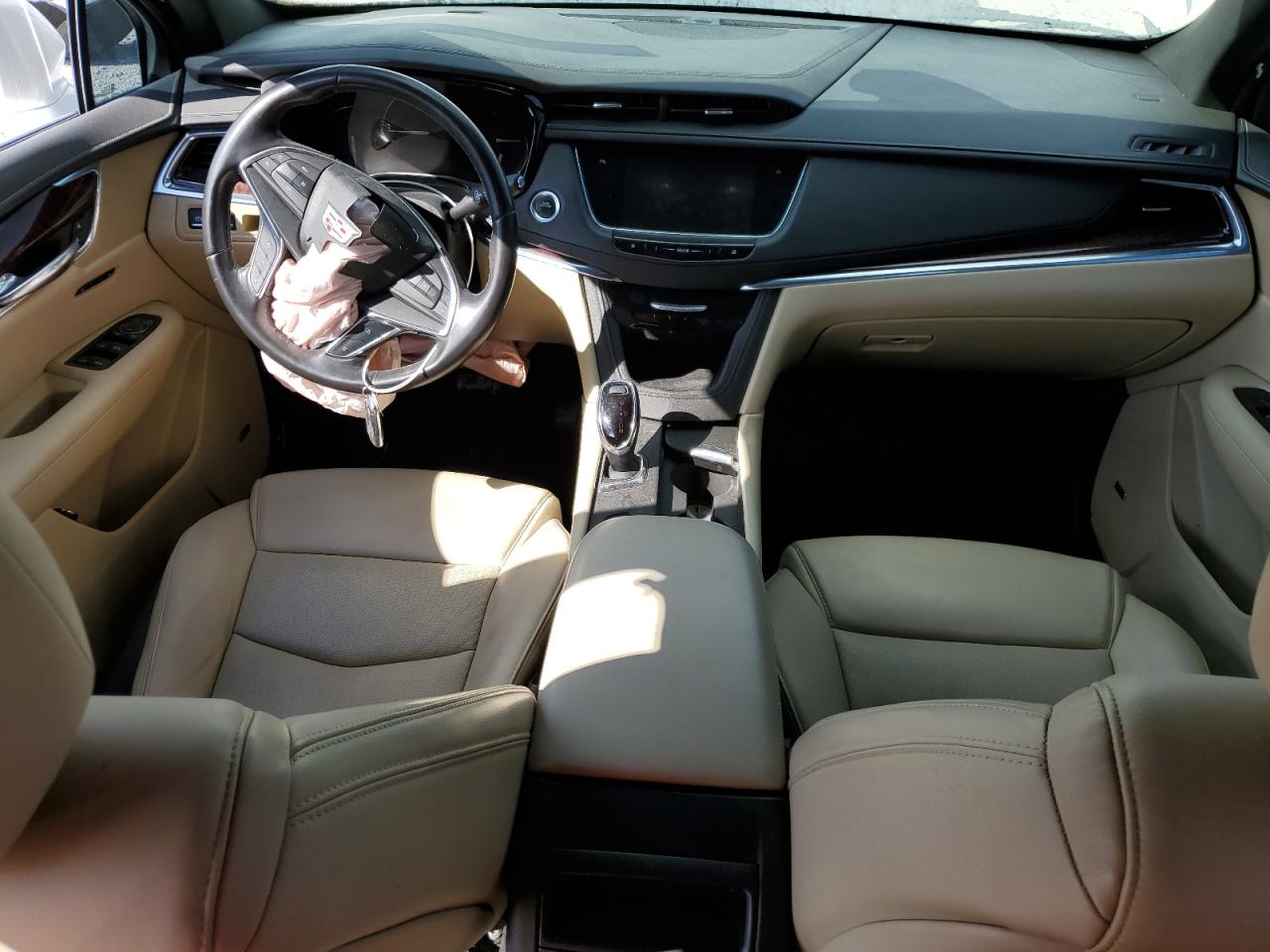 2018 Cadillac XT5 - Image 8