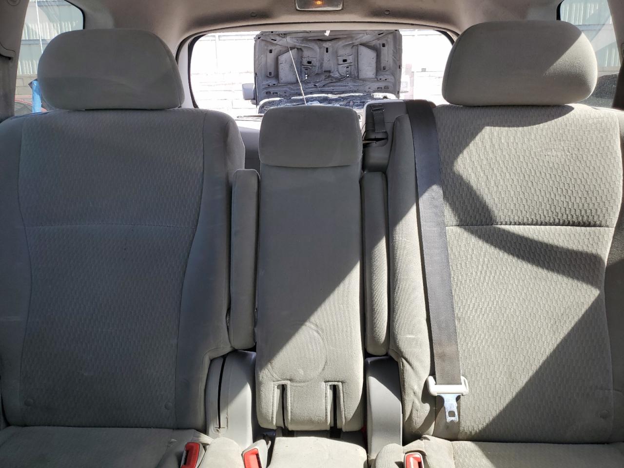 2010 Toyota Highlander - Image 10