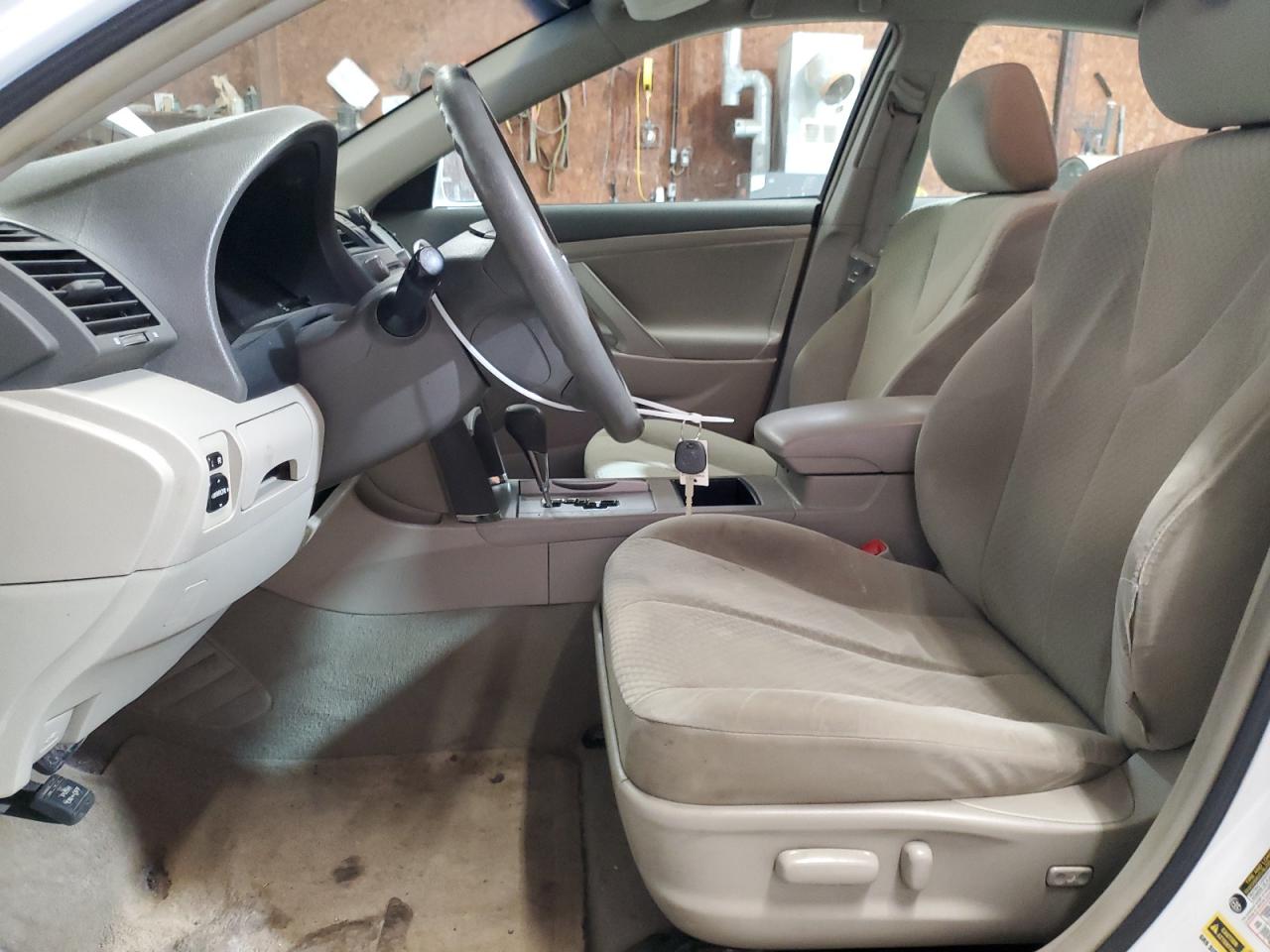 2009 Toyota Camry - Image 7