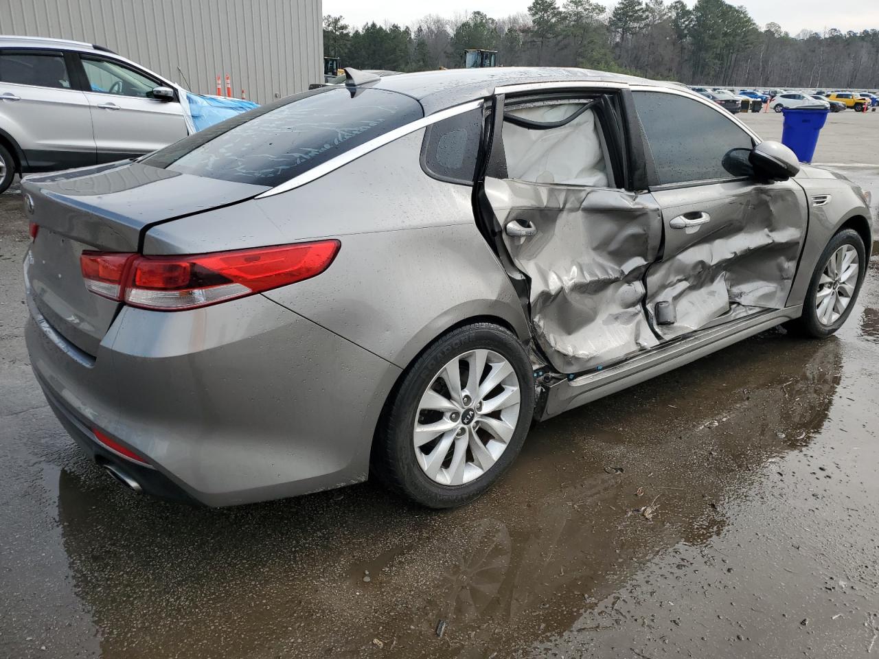 2017 Kia Optima - Image 3