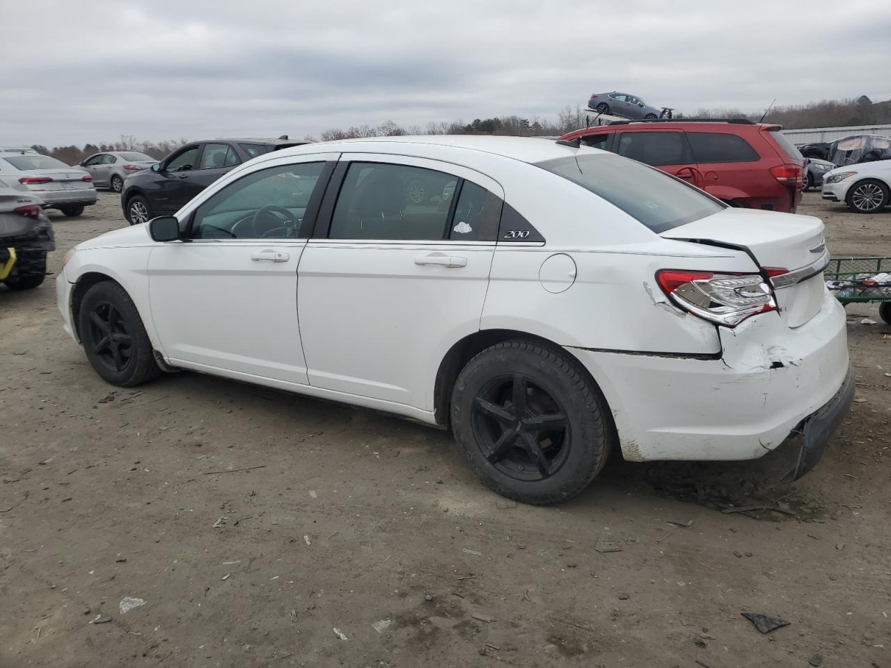 2014 Chrysler 200 - Image 2