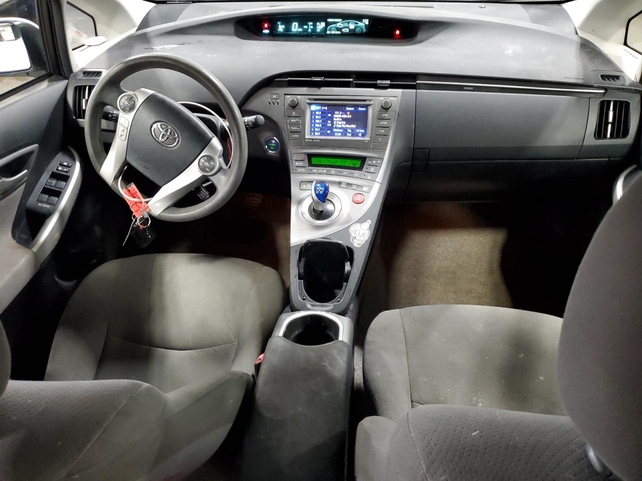 2013 Toyota Prius - Image 8