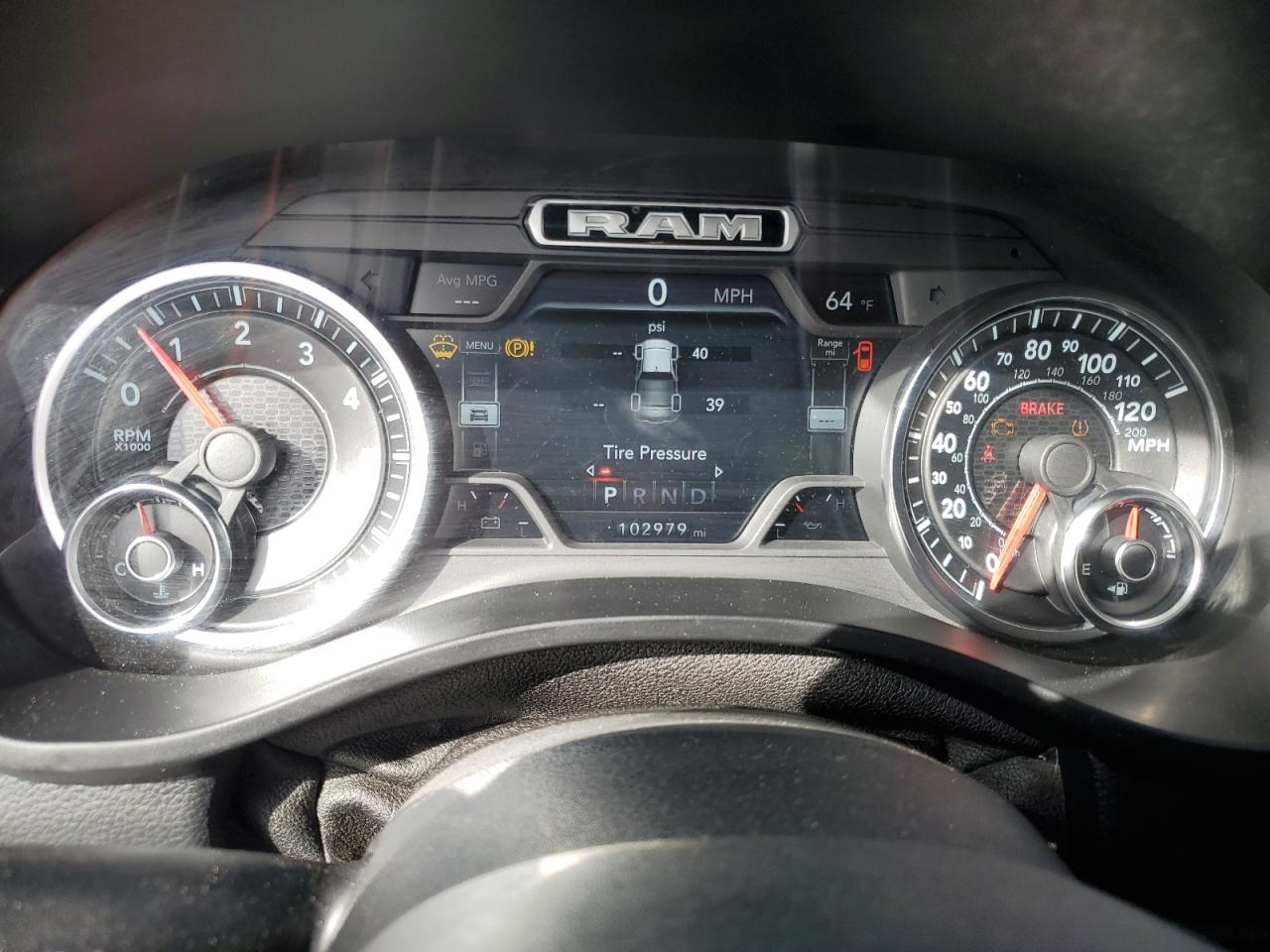 2019 RAM 1500 - Image 9