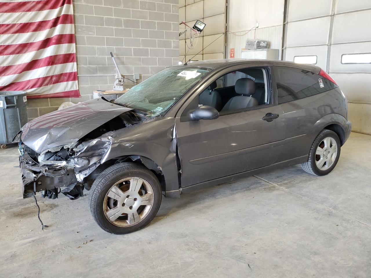 2006 Ford Focus Zx3 for Sale in Columbia, MO - Front End