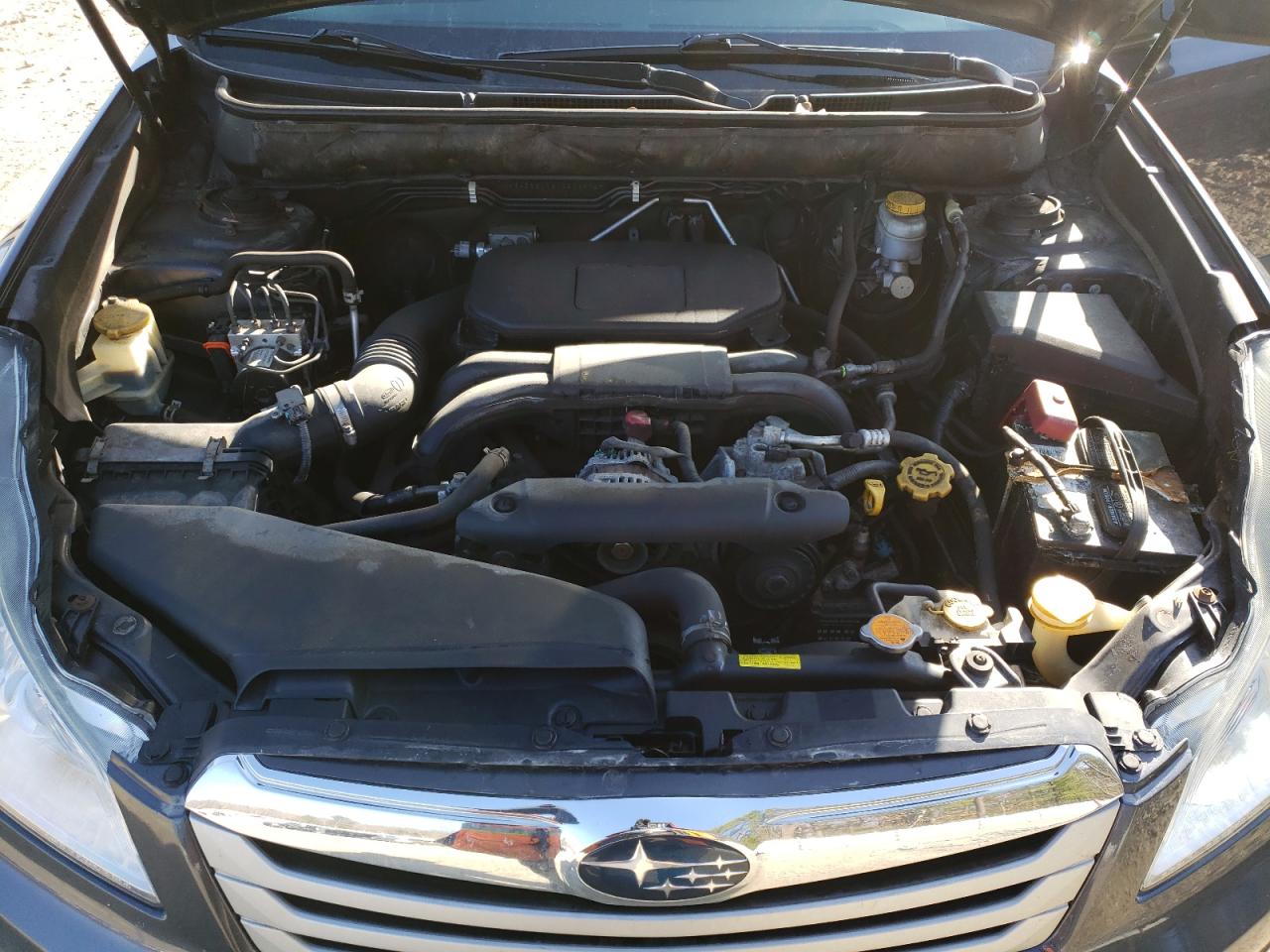 2012 Subaru Outback - Image 12