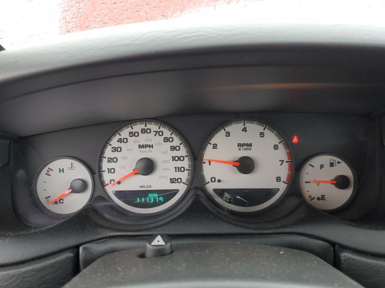 2005 Dodge Neon - Image 9