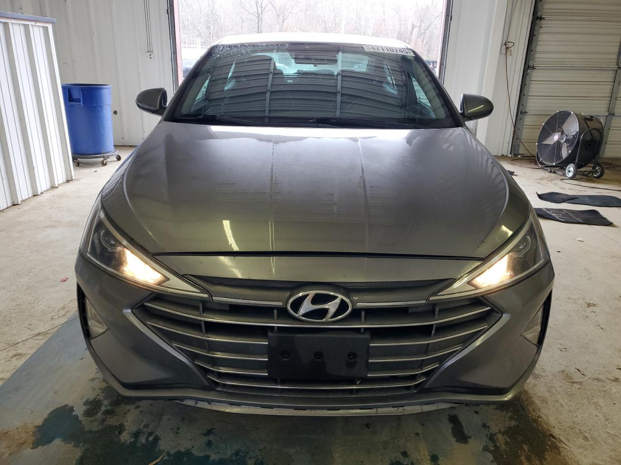2020 Hyundai Elantra - Image 5