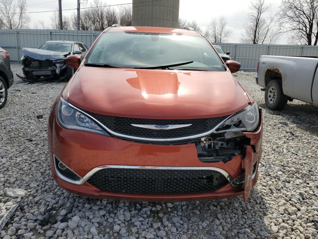 2018 Chrysler Pacifica - Image 5