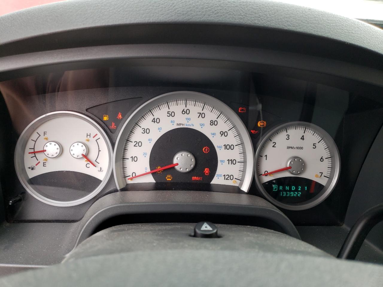 2005 Dodge Dakota - Image 9