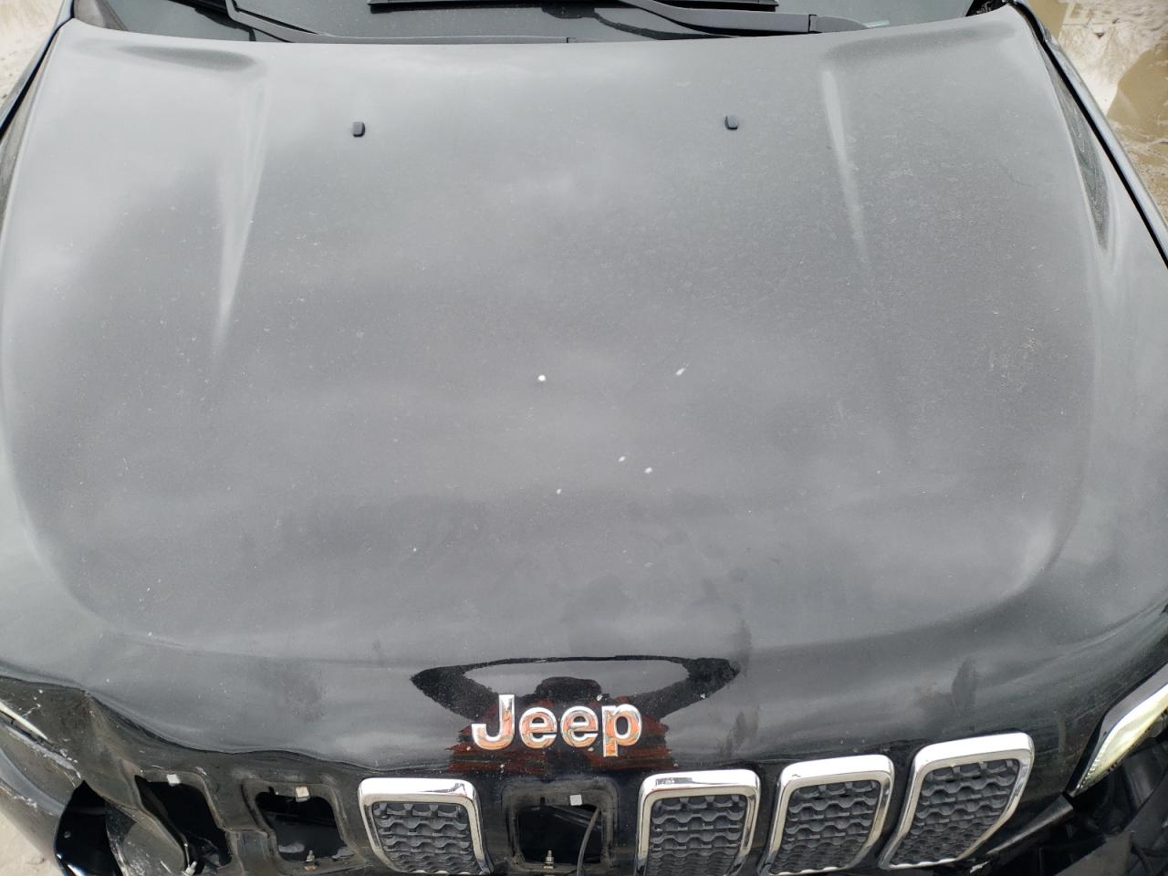 2019 Jeep Cherokee - Image 12
