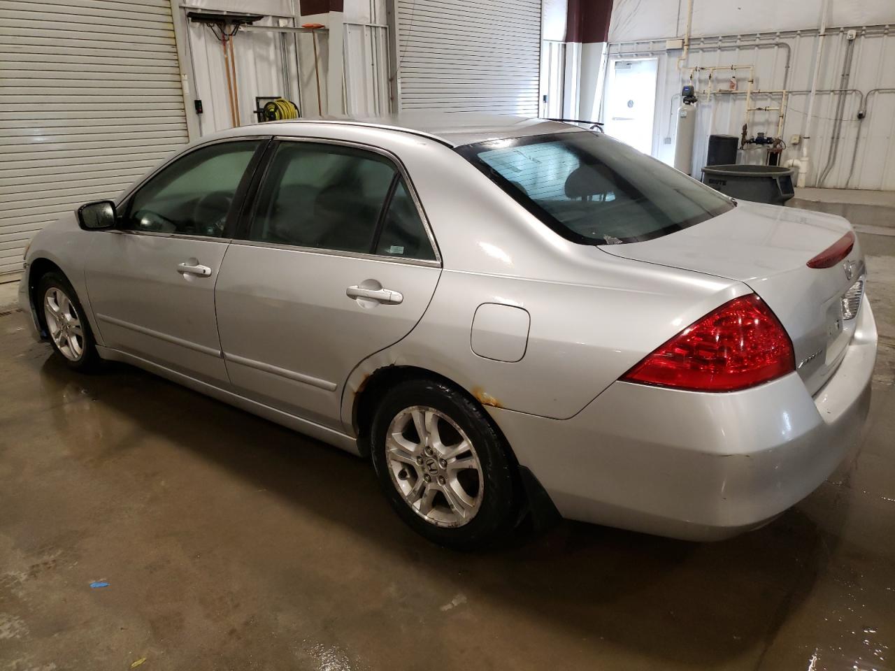 2007 Honda Accord - Image 2