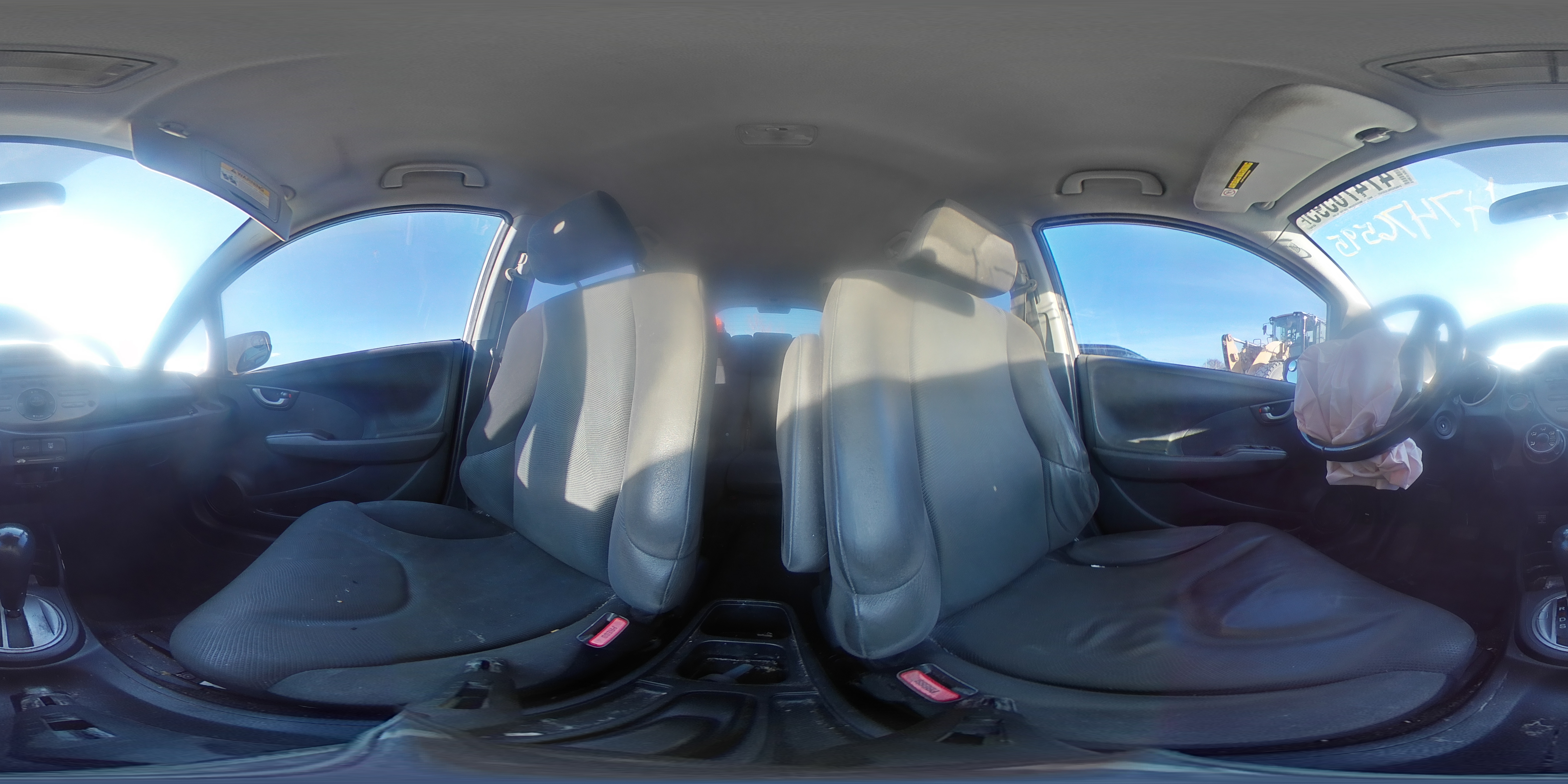 2010 Honda Fit - Image 13