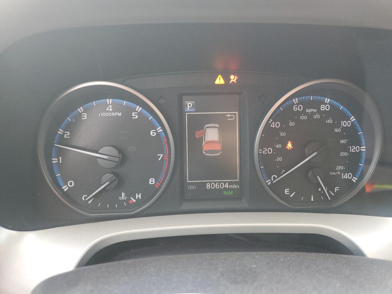 2T3WFREV5JW435515 TOYOTA RAV4 2018