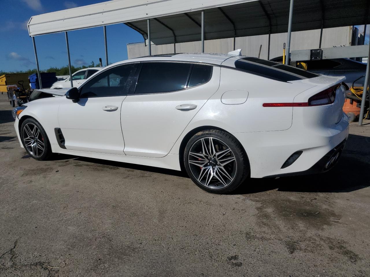 2022 Kia Stinger - Image 2