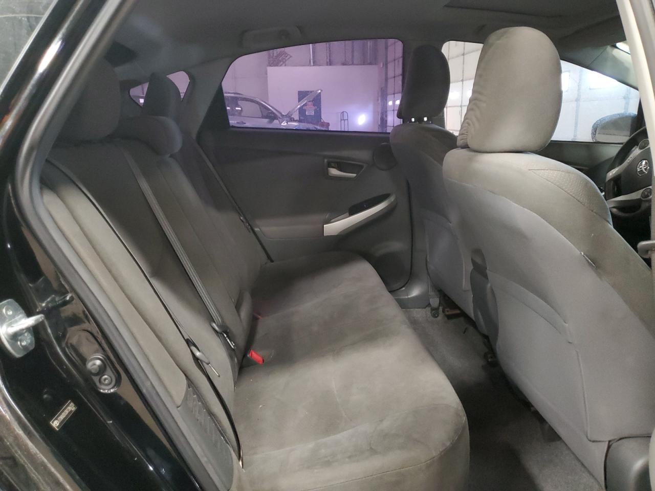 2010 Toyota Prius - Image 10