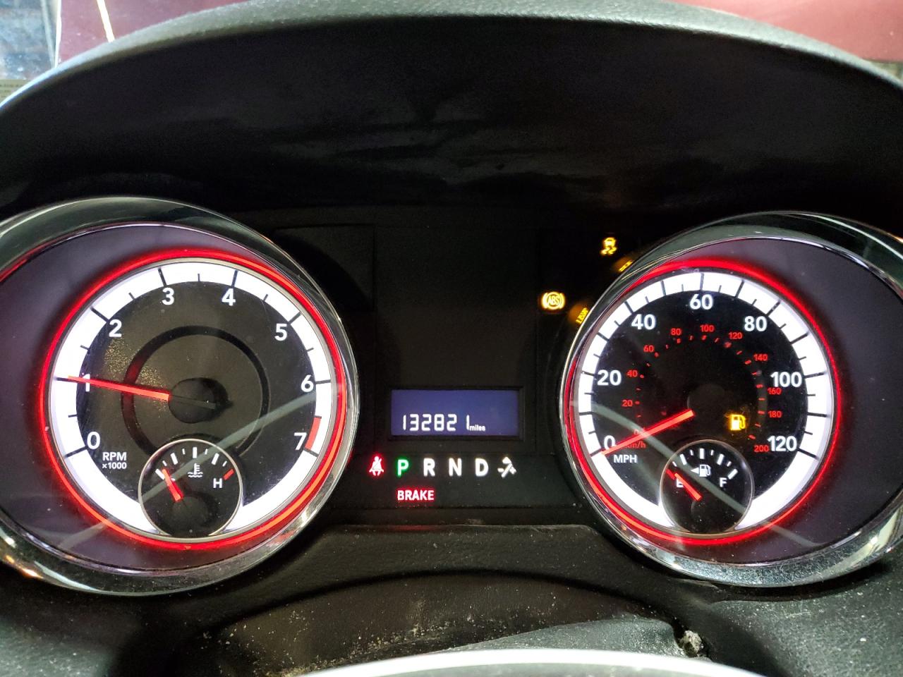 2018 Dodge Caravan - Image 9