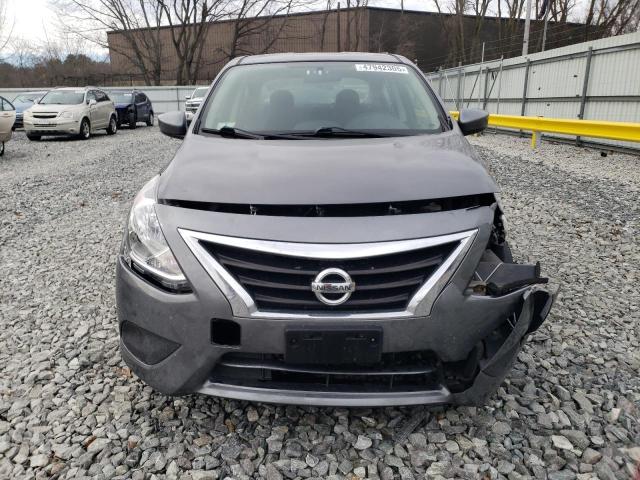  NISSAN VERSA 2018 Szary