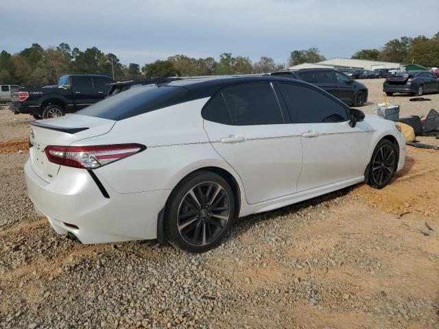  TOYOTA CAMRY 2020 Biały