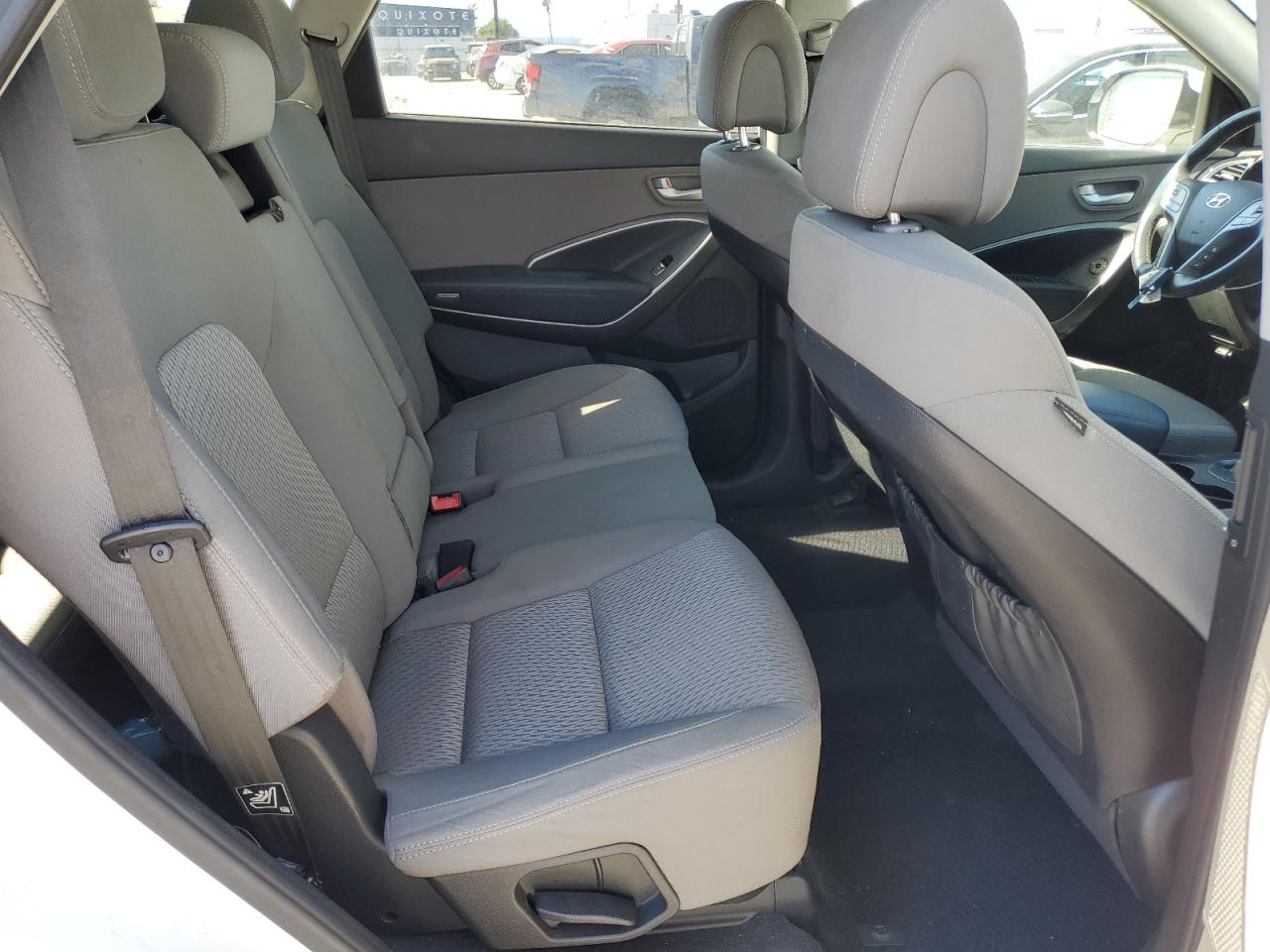 2013 Hyundai Santa Fe - Image 11