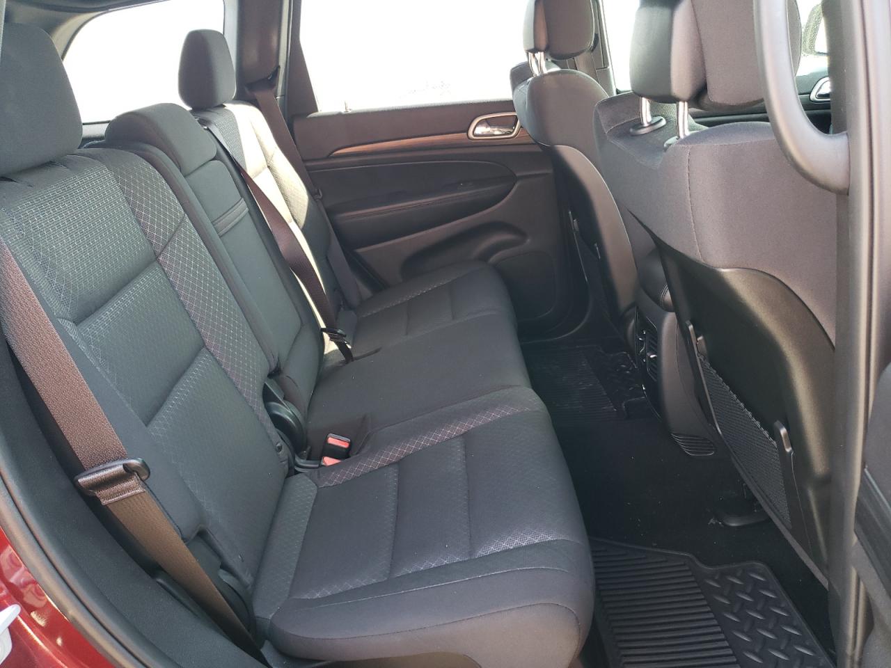 2019 Jeep Grand Cherokee - Image 11