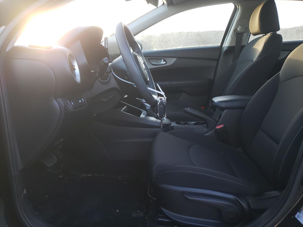 2021 Kia Forte - Image 7