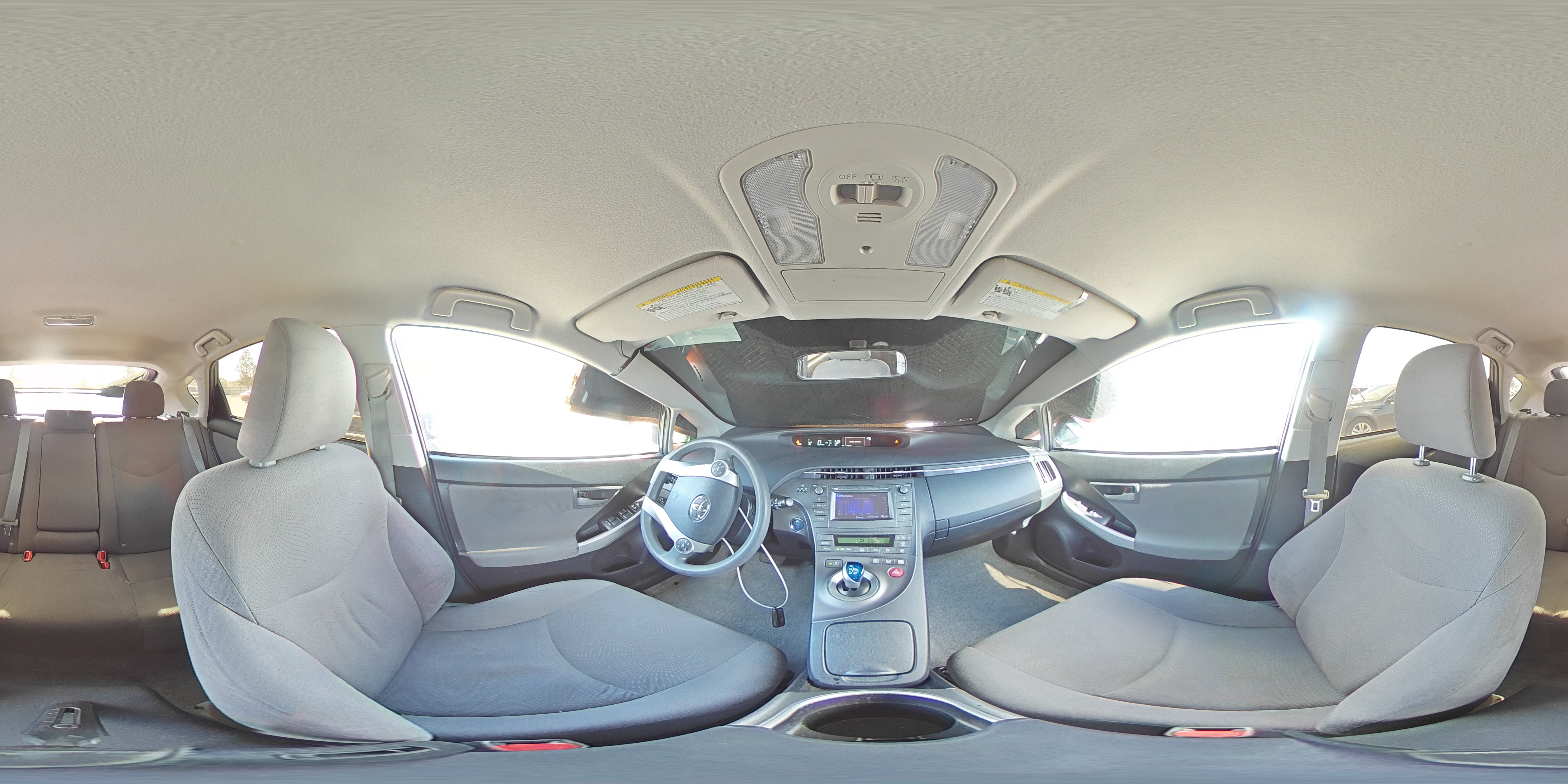 2014 Toyota Prius - Image 13