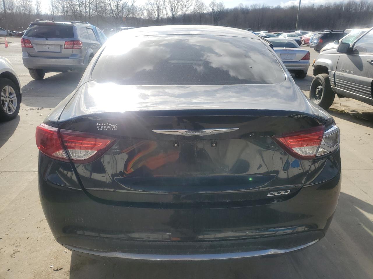 2015 Chrysler 200 - Image 6